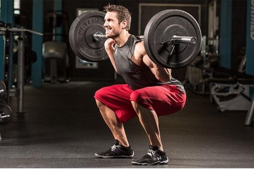 Nâng tạ 2.000 lần để thắng cược, chàng trai đi cấp cứu vì suy thận nặng