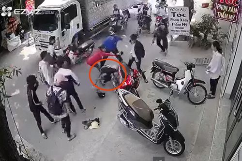 Nam sinh ở Thái Bình bị bạn học đánh hội đồng trên đường đi học về