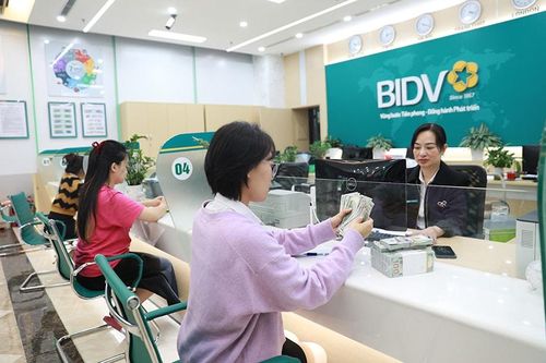 Giảm lãi suất cho vay bất động sản:Cơ hội cho khách hàng vay vốn mua nhà