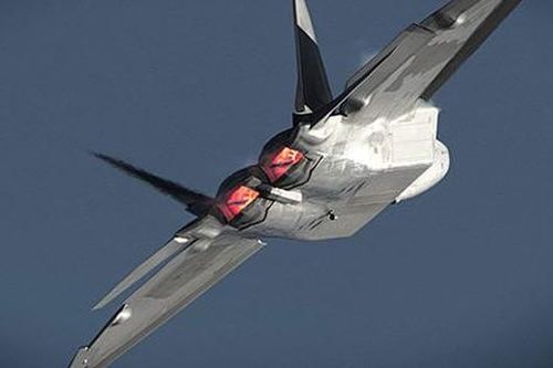 F-22 'áp đảo' Su-30 và Su-35 trong các cuộc không chiến tại Syria