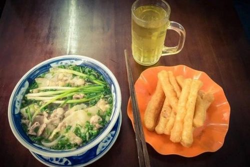 Thực hư thông tin uống trà đá khi ăn phở có nguy cơ ung thư