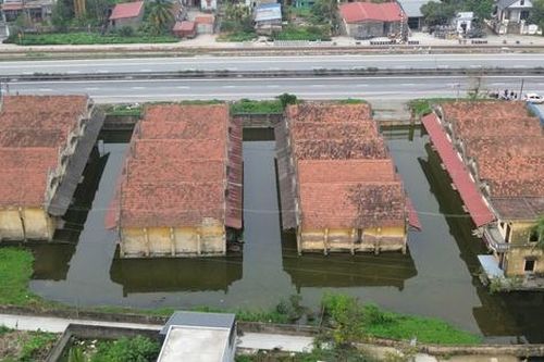 Kho Dự trữ quốc gia ở An Hưng, Hải Phòng ngập sâu trong nước dù trời không mưa