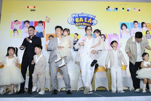 'Mẹ vắng nhà, ba là siêu nhân 2025' sửa soạn lên sóng