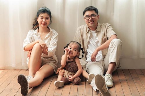 TikToker triệu view làm rõ mối quan hệ với hot mom 'lùa gà, lừa đảo'