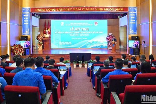 Lãnh đạo Tập đoàn VNPT đối thoại với đoàn viên, thanh niên