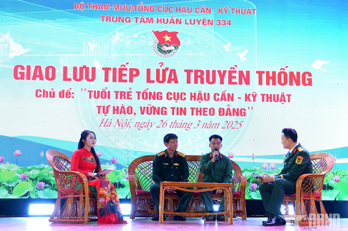 Giao lưu tiếp lửa truyền thống 'Tuổi trẻ Tổng cục Hậu cần - Kỹ thuật tự hào vững tin theo Đảng'