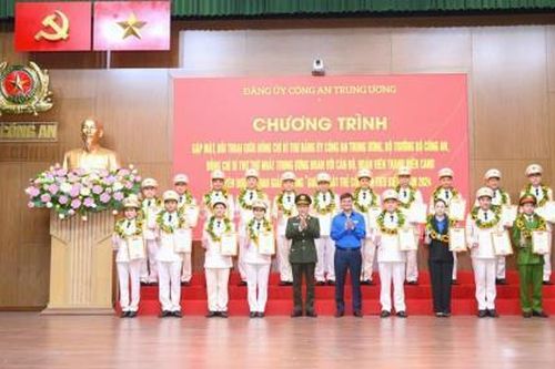 Xung kích, sáng tạo, sẵn sàng có mặt ở mọi nơi khó khăn, gian khổ