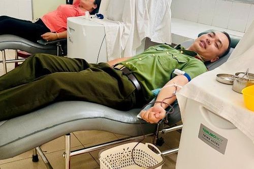 3 cán bộ Công an Quảng Nam hiến máu cứu bệnh nhân nguy kịch