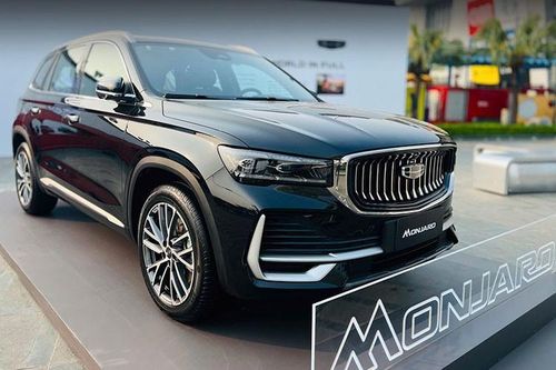 Geely Monjaro vừa ra mắt Việt Nam có đủ sức 'đấu' Hyundai SantaFe?