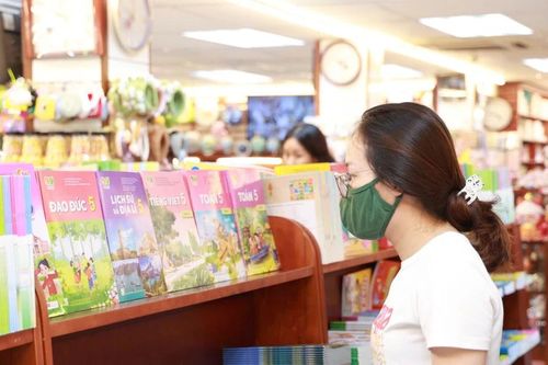 NXB Giáo dục Việt Nam khuyến cáo cẩn trọng tránh mua phải SGK giả