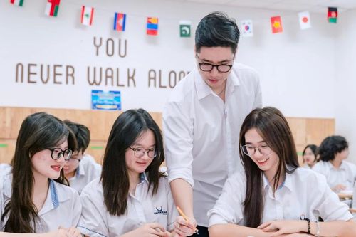 Sách công thức viết văn siêu tốc: 'Lối tắt' để có bài văn hay?