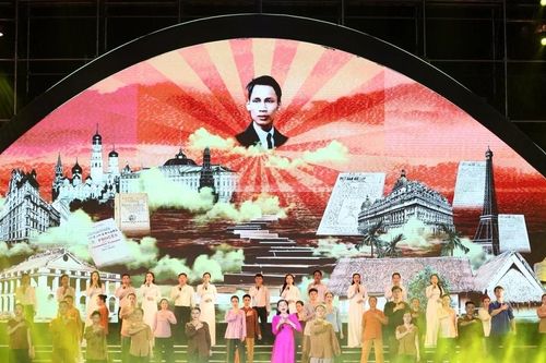 Triển lãm về Chủ tịch Hồ Chí Minh tại Lễ hội Làng Sen 2025