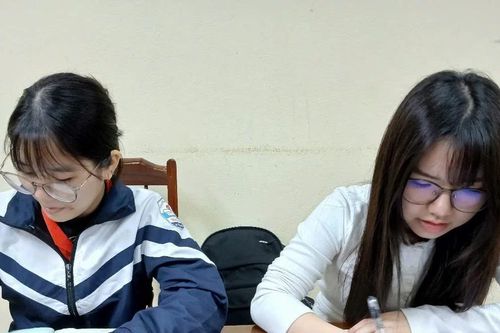 Lan tỏa hành động đẹp 'nhặt được của rơi, trả người đánh mất' của HS Bắc Giang