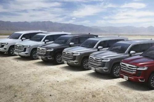 Hé lộ hình ảnh đầu tiên của Toyota Land Cruiser 300 Series 2025