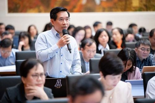 Đại biểu Quốc hội khuyến nghị đốt thẻ visa, mastercard thay vì 'cọc tiền' vàng mã