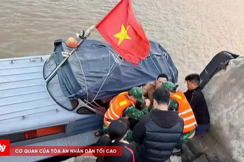 Kịp thời cứu hộ thuyền viên gặp nạn trên biển