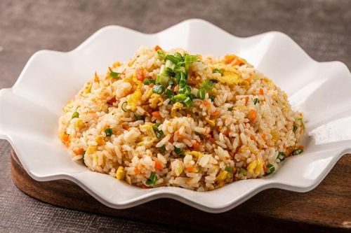 Người đàn ông đi cấp cứu sau khi ăn cơm rang, bác sĩ đưa ra lời khuyên dễ làm