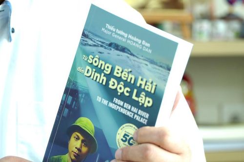 Ra mắt hồi ký 'Từ sông Bến Hải đến Dinh Độc Lập' của Thiếu tướng Hoàng Đan