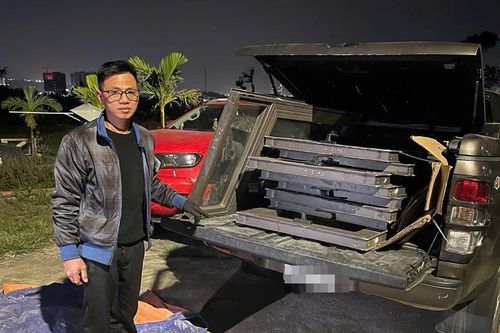 Bắt nhóm đối tượng lái ô tô tới khu đô thị để trộm cắp cửa sổ