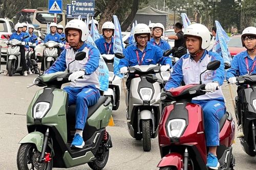 Đội mũ bảo hiểm đạt chuẩn giúp giảm 42% nguy cơ tử vong