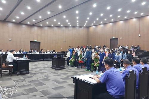 'Ông trùm' thiết bị y tế Nguyễn Đăng Thuyết gửi đơn nêu lý do xin xét xử vắng mặt