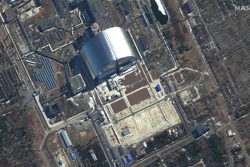 Vòm bảo vệ Chernobyl bị xuyên thủng: UAV giá rẻ thách thức lá chắn thép 40.000 tấn