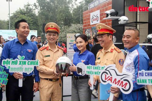 Phát động chiến dịch toàn dân đội mũ bảo hiểm đạt Quy chuẩn kỹ thuật quốc gia