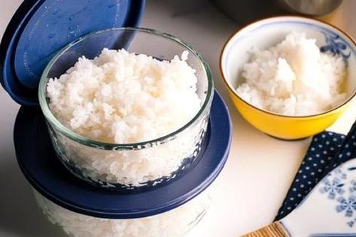 3 'không' khi ăn cơm, tránh bệnh tật 'nguy hiểm' vào người