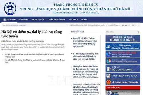 Hà Nội công bố đường dây nóng tiếp nhận thông tin chậm xử lý hồ sơ 'làn xanh'