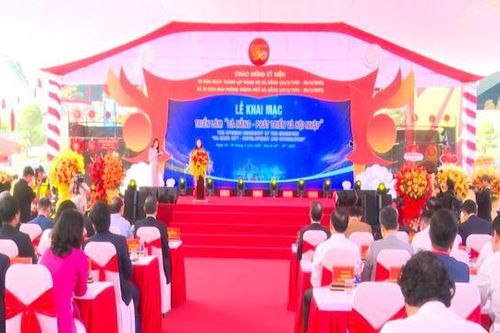 Khai mạc triển lãm 'Đà Nẵng - Phát triển và hội nhập'