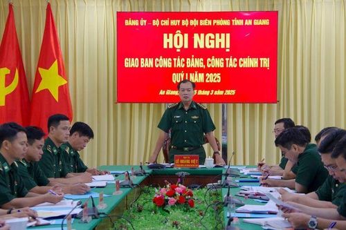 Thực hiện nhiều mặt công tác Đảng, công tác chính trị trong lực lượng vũ trang