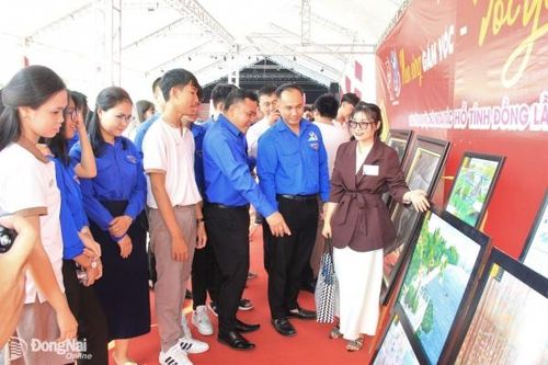 Khơi dậy lòng yêu nước của tuổi trẻ qua hành trình Tôi yêu Tổ quốc tôi