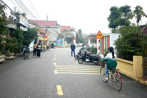 Tập trung đầu tư xây dựng kết cấu hạ tầng giao thông