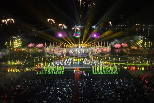 Huế: Khai mạc Năm Du lịch quốc gia 2025