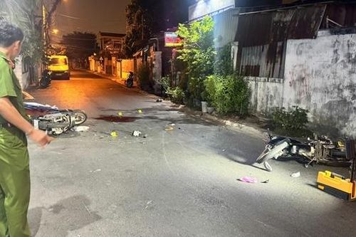 Hai xe máy tông trực diện, 1 nam thanh niên tử vong