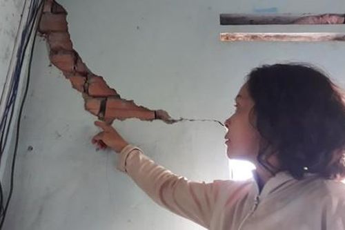 Gần 10 năm ngóng chờ đền bù từ công trình thi công đường làm nứt nhà