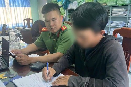 Để thành viên thoải mái đăng thông tin xuyên tạc lên nhóm, admin bị xử phạt