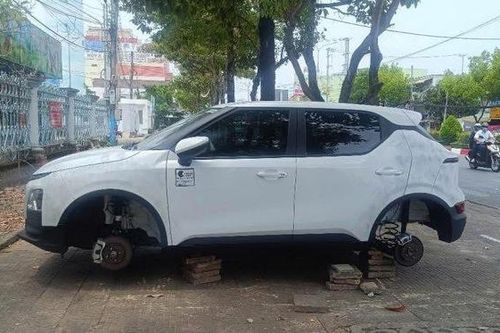 Thủ phạm trộm 4 bánh xe ô tô đã ra đầu thú