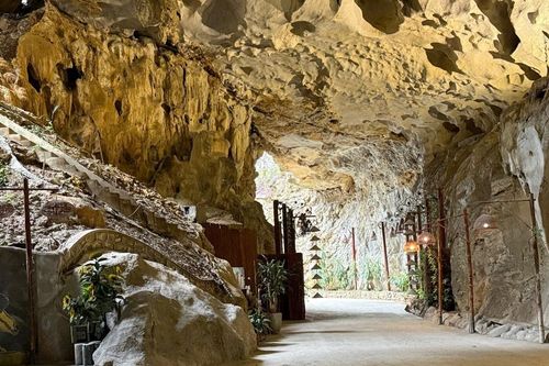 Bê tông hóa hang động: 'Hồi chuông' từ Quảng Ninh