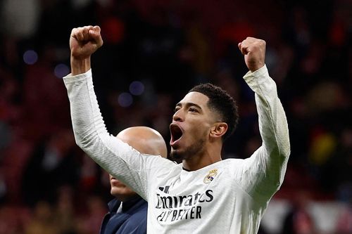 Chủ tịch Perez phá lệ với cầu thủ Real Madrid