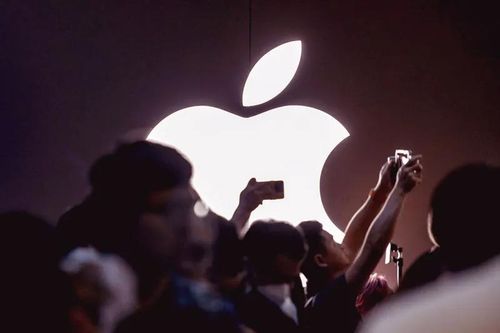 Apple Store có sếp mới