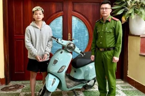 Nam thanh niên trộm xe máy điện để chuộc điện thoại và chơi game