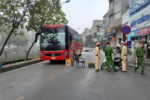 Tai nạn giao thông ngày 27/3/2025: xe khách cán 1 nữ sinh tử vong tại chỗ