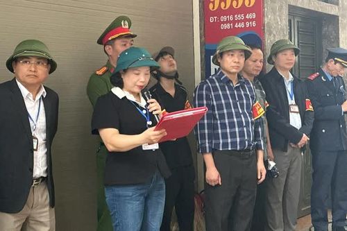 Huyện Thường Tín cưỡng chế hạng mục tại công trình vi phạm tại phố Vồi