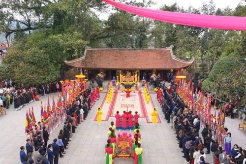 Tìm hiểu văn hóa vùng đất Tổ qua Dự án 'Yêu lắm Việt Nam'