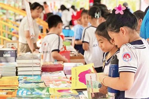 Không ngừng học tập, nâng cao trình độ nghiệp vụ