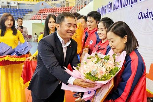 Vinh danh vận động viên, huấn luyện viên tiêu biểu Vùng mỏ năm 2024