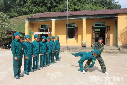 Nghệ An quan tâm, chăm lo để có dân quân mạnh