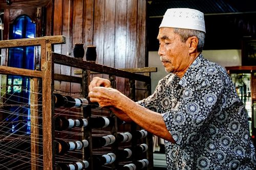 Nghề dệt truyền thống - sinh kế bền vững của đồng bào dân tộc thiểu số