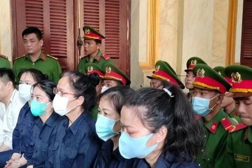 Bác toàn bộ kháng cáo xin giảm án trong vụ buôn lậu hơn 6 tấn vàng